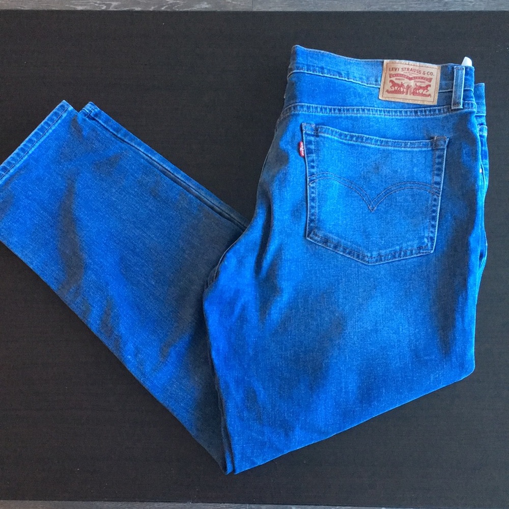 Levi’s medium washed, boyfriend jeans.
